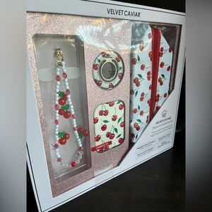 Velvet Caviar Cherry Blossom Phone Set